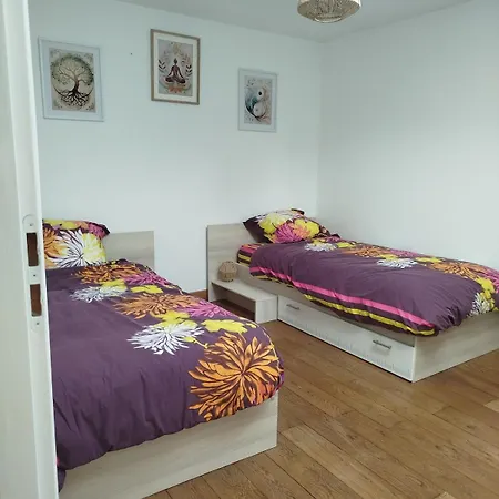 Holiday home Maison Meluma 8 Personnes En Campagne